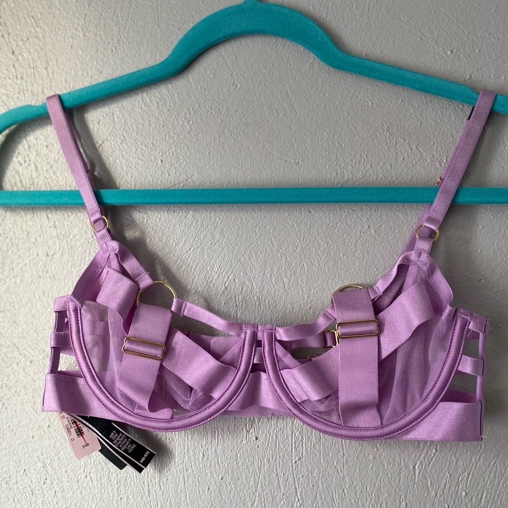 Victoria's Secret Lilac Strappy Underwire Bra